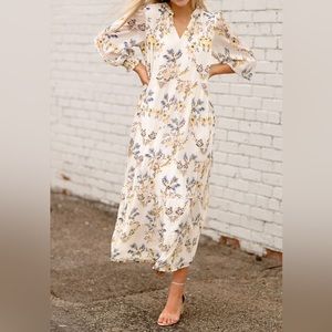 Polagram V-neck Floral Dress